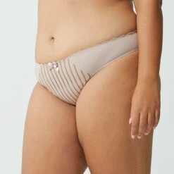 Slip Beige Noisette Stockholm -Soutiens-gorge Soldes BL02446 042 WEB 1 39d948f6 3ba2 48e0 9e72 0180f603ddb6