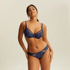 Culotte Marine CAPRI -Soutiens-gorge Soldes BL02500 021 WEB 3 8f52e260 f1f4 45c4 b2ec dfa6692a9ddf