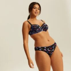 Slip Khol SYDNEY JAVA -Soutiens-gorge Soldes BL02663 9N9 WEB 3 b9c85a0c c3ff 4c8a b0db 2f02d91ea192