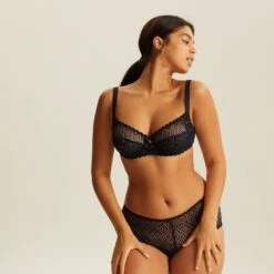 Culotte Haute Noir Sublime AMELIA -Soutiens-gorge Soldes BL03481 03A WEB 3 9bcba36e 1f48 4021 aa71 dc75ec4d256d