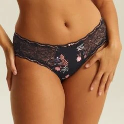 Boxer Noir Gold LUCCIA TWIST 8 Boxer Noir Gold LUCCIA TWIST -Soutiens-gorge Soldes BL07609 9N5 WEB 1 4a6e87af 998d 4064 96d1 9f17a5f0d4ce