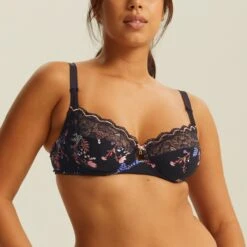 Soutien-gorge Emboîtant Avec Armatures Noir Gold LUCCIA TWIST -Soutiens-gorge Soldes BL14609 9N5 WEB 11