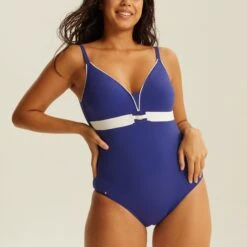 Maillot Une Pièce Sans Armatures NAVY PANTELLERIA -Soutiens-gorge Soldes CS71110 A26 WEB 11 6928ba35 bd4e 458e a509 628ad4588004